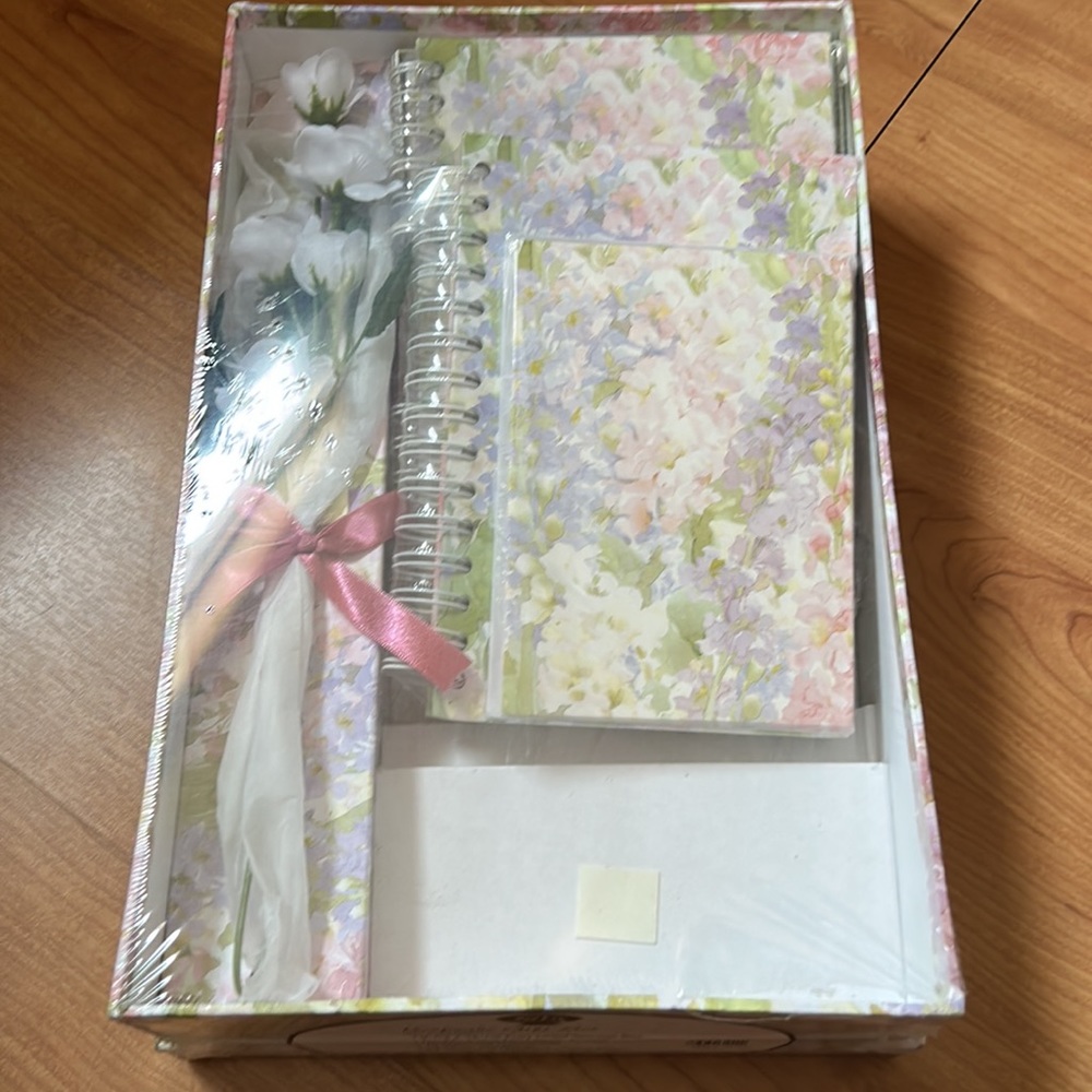 Stationary Set